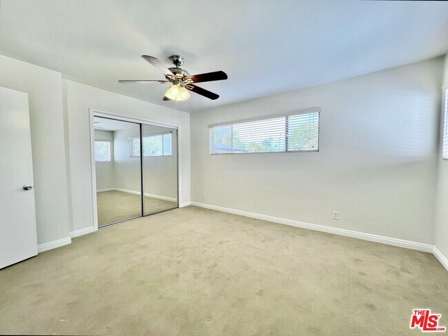 Building Photo - 1552 Berkeley St