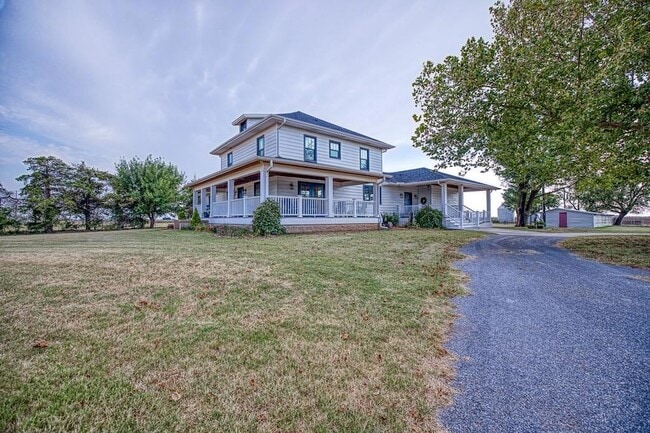 Building Photo - 17928 N 2820 Rd
