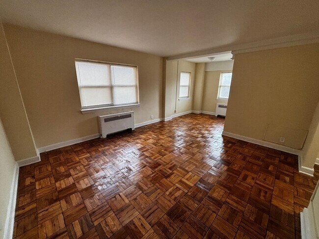 Interior Photo - Bellevue Towers