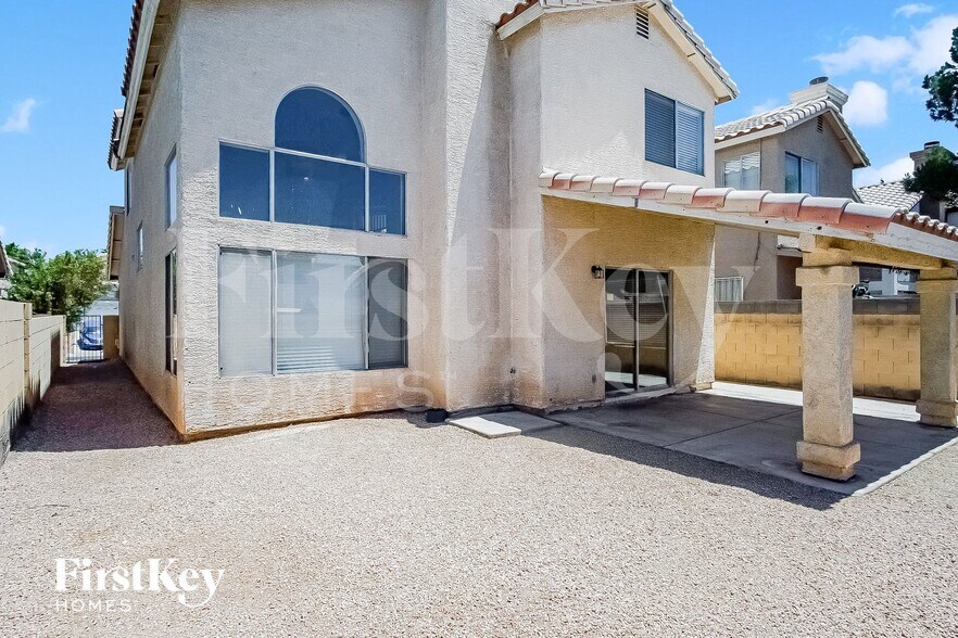 Building Photo - 5317 Sandstone Dr