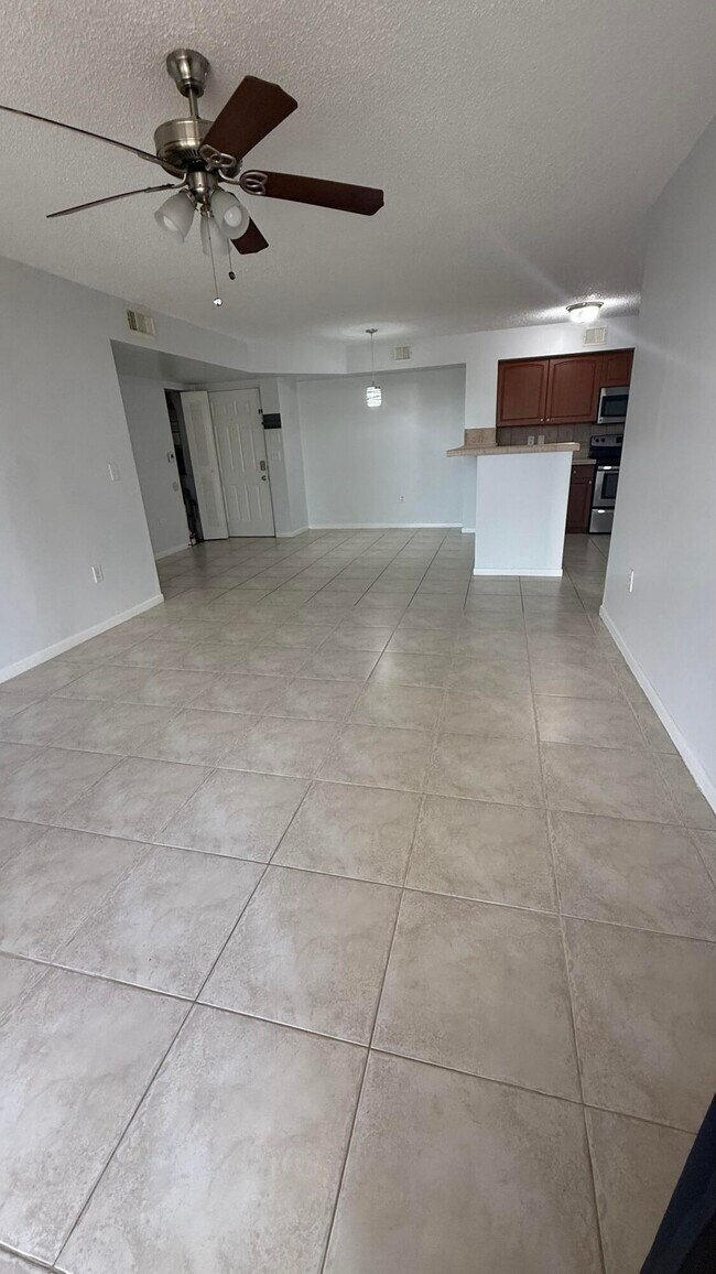 Building Photo - 1755 Village Blvd