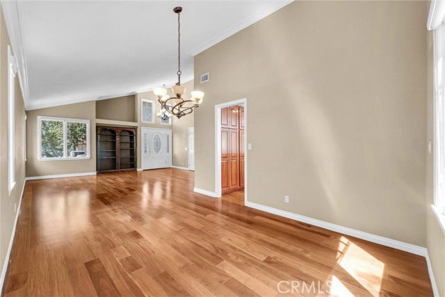 Building Photo - 11 Hidalgo