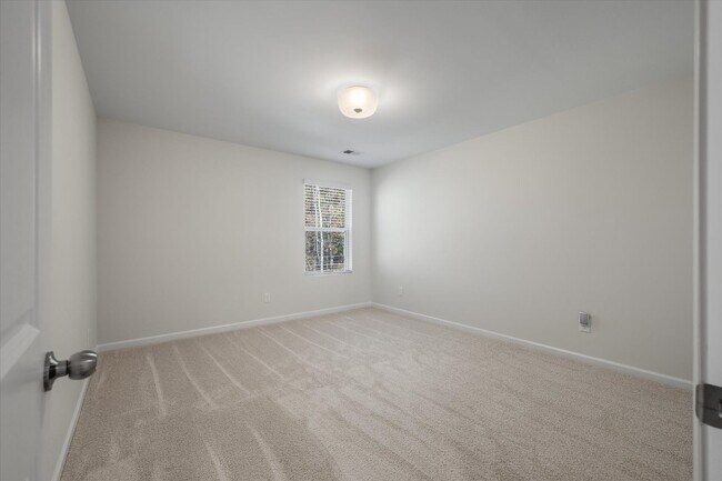 Building Photo - 181 Surfbird Rd