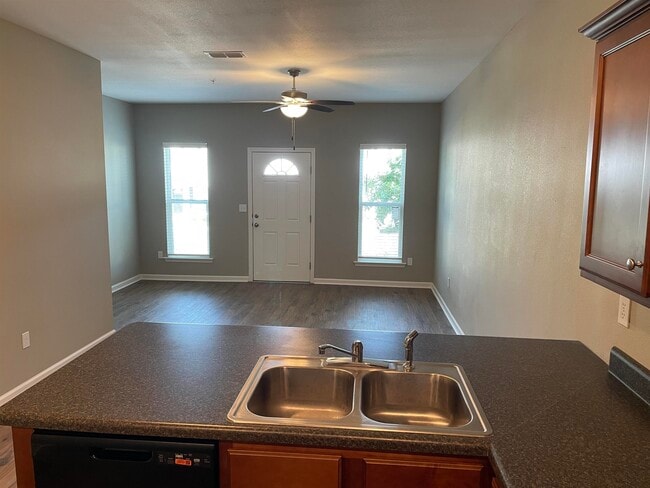 Building Photo - 2249 Del Carmel Way