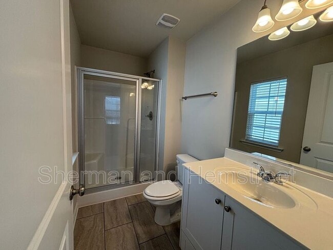 Building Photo - 404 Joiner Cir