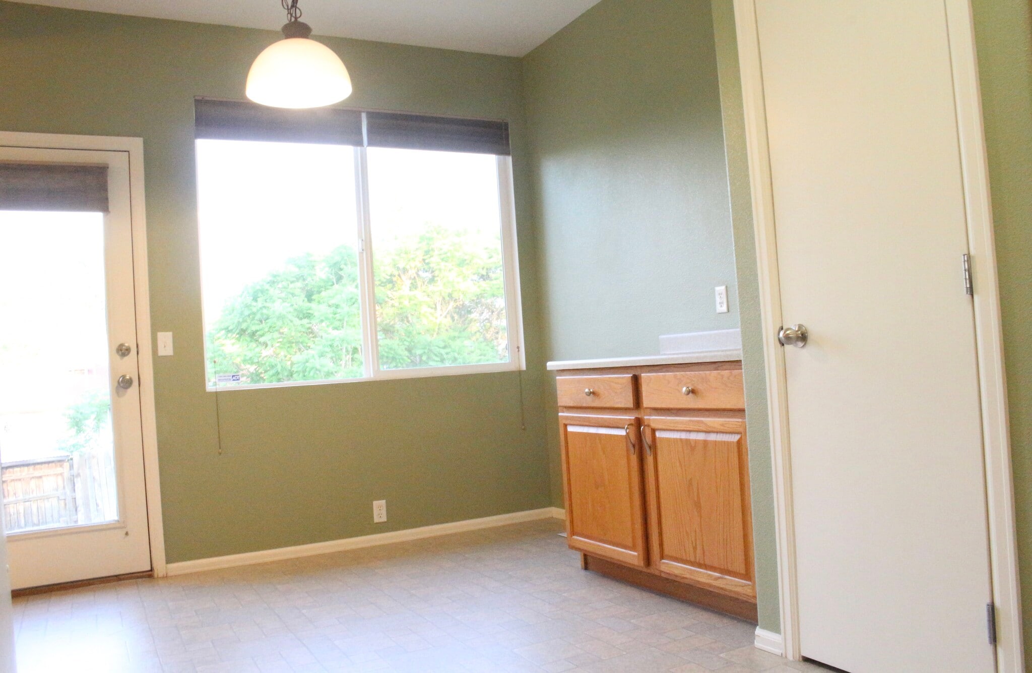 Building Photo - 3425 East 123rd Drive