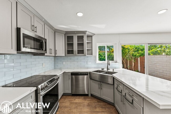 Building Photo - Spacious 3 Bed/2.5 Bath, 2-Story Home with Private Patio Available Now!