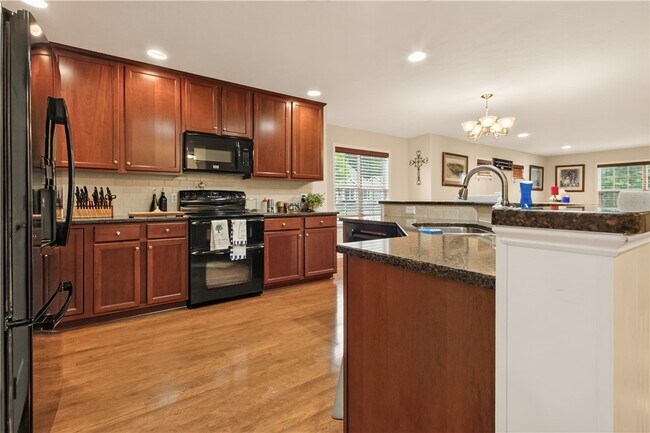 Building Photo - 2093 Mykola Rd