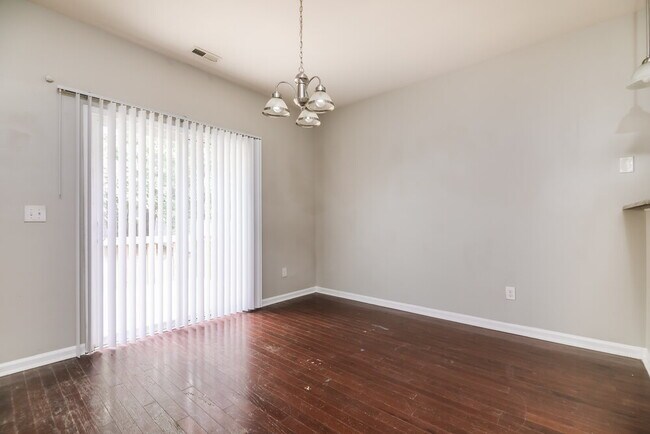 Building Photo - 807 Ballast Dr