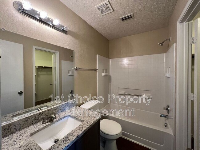 Building Photo - 4888 Parkview Hills Ln