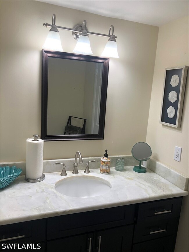 Building Photo - 150 Turtle Lake Ct