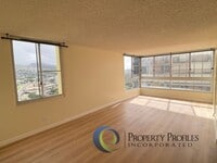 Building Photo - Hale Kulanui Condo - 1 bedroom, 1 bath unit with 1 assigned parking