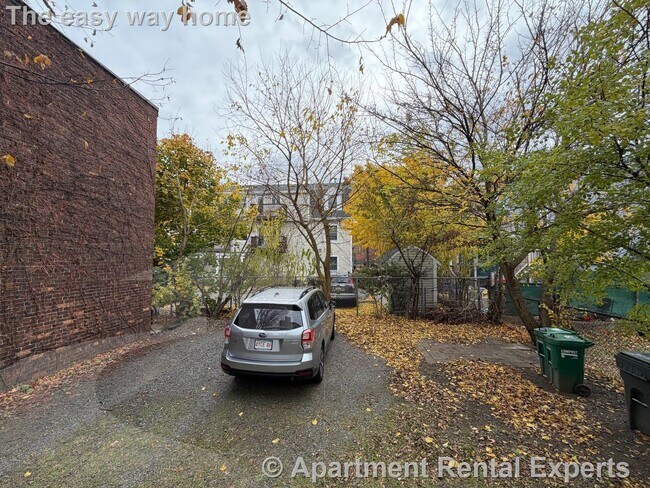 Building Photo - 48 Porter St