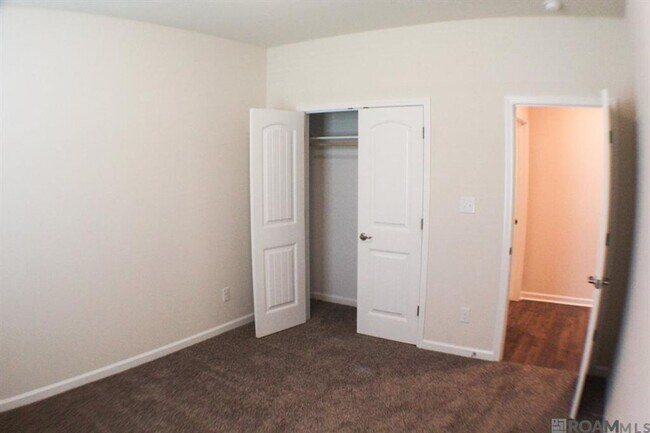 Building Photo - 17609 Eagles Perch Dr