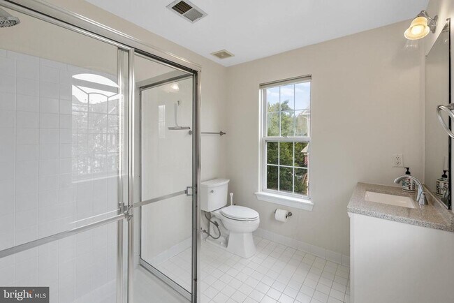 Building Photo - 5068 Minda Ct