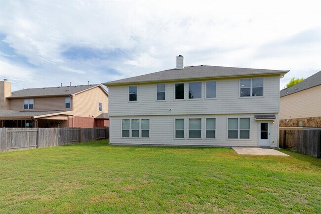 Building Photo - 2102 Monticello Ct