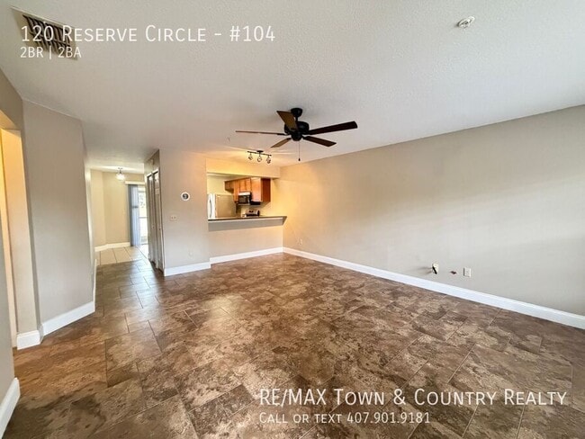 Building Photo - 120 Reserve Cir