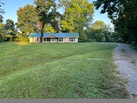 Building Photo - 5105 Roberts Ct