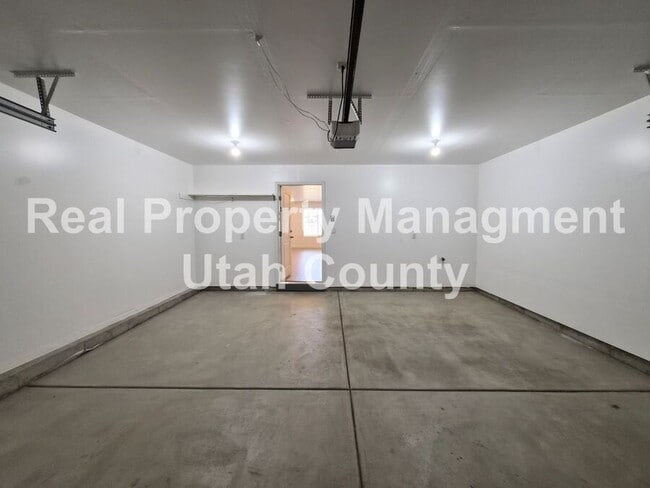 Building Photo - 1322 S 3540 E