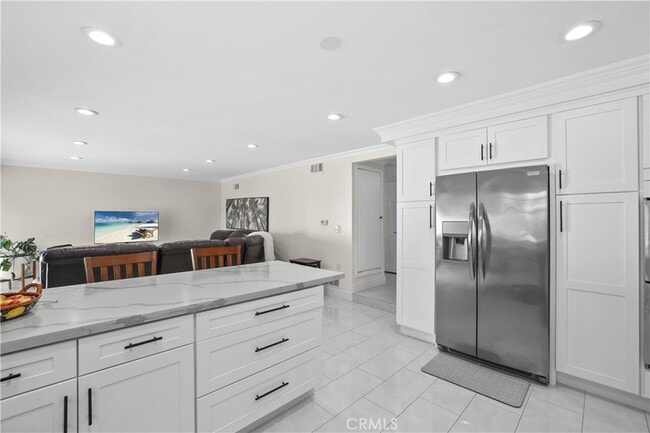 Building Photo - 25235 Cinnamon Rd
