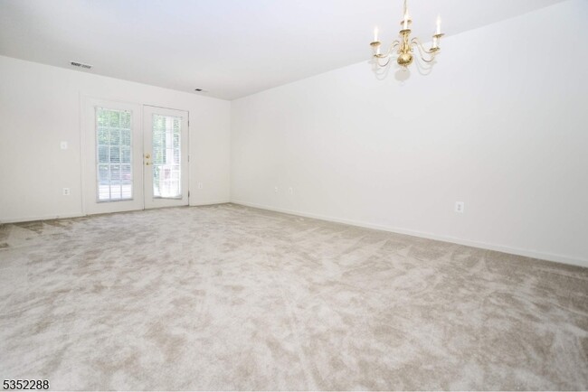 Building Photo - 121 Courter Rd