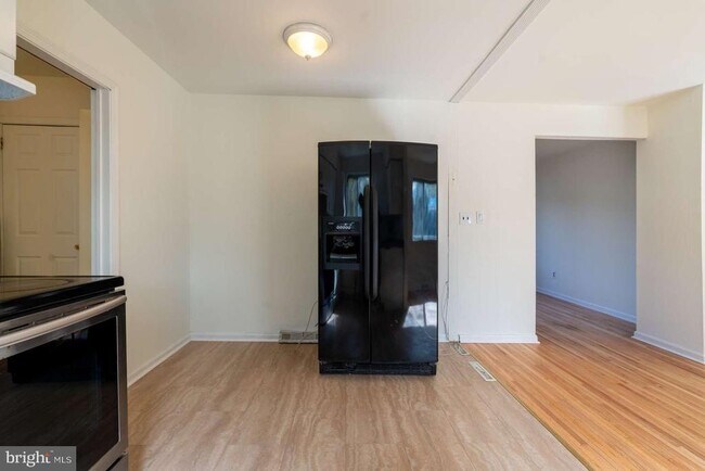 Building Photo - 1558 Specht Pl