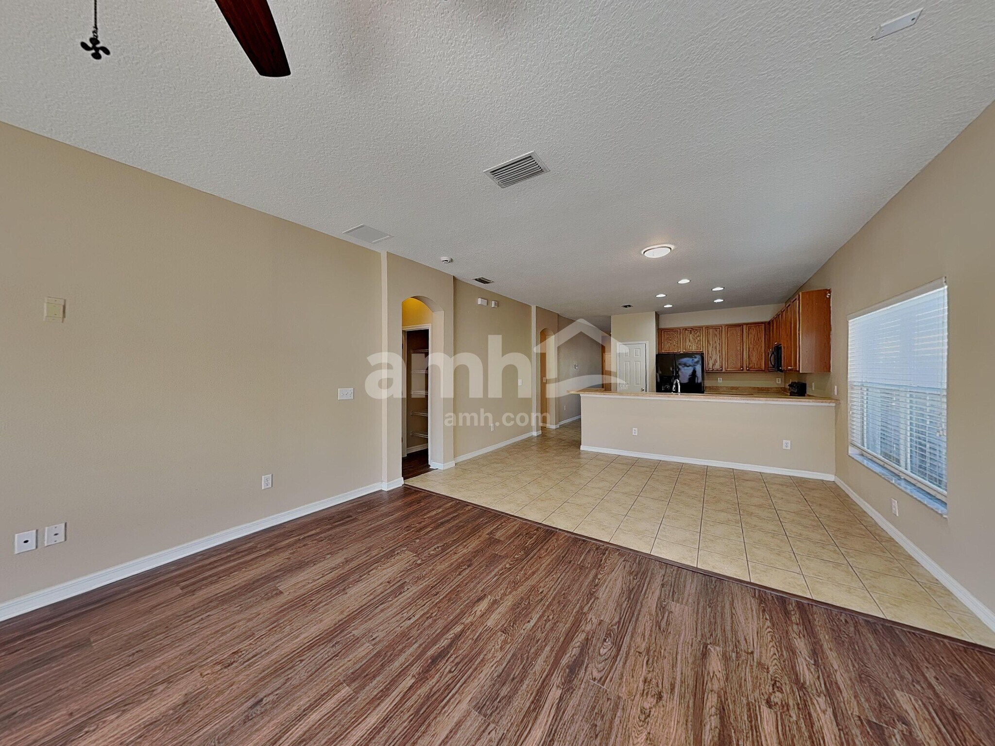 Building Photo - 7529 Dragon Fly Loop