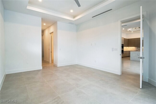 Building Photo - 123 SW 35th Ave