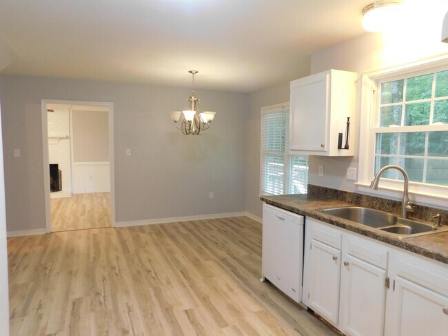 Building Photo - 1714 Abbot's Mill Way