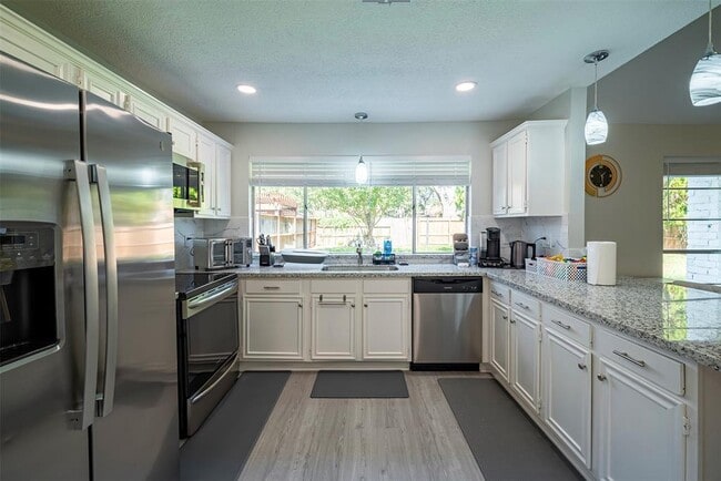 Building Photo - 11530 Green Glade Dr