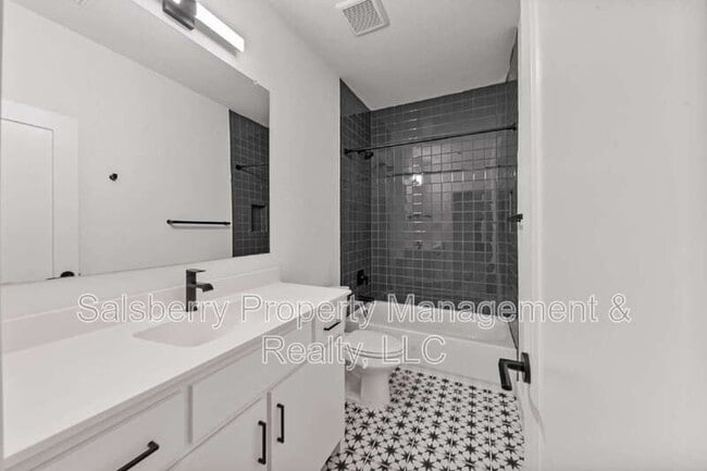 Building Photo - 1790 Coopers Hawk Dr