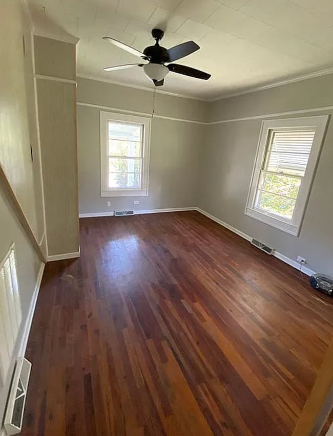 Building Photo - 19 Geer St