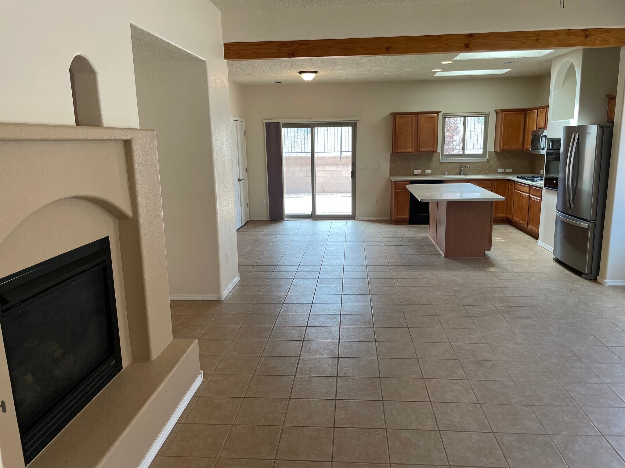 Building Photo - 931 Desert Willow Ct