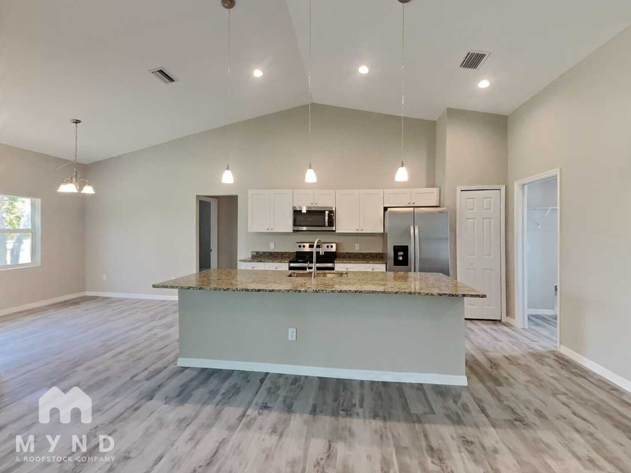 Building Photo - 2423 Mindlin Ln