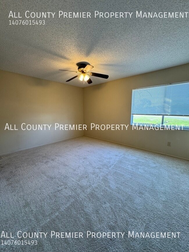 Building Photo - 2264 Greenview Cir