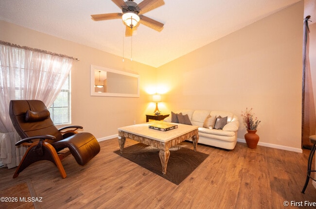 Building Photo - 6470 N Tierra De Las Catalinas