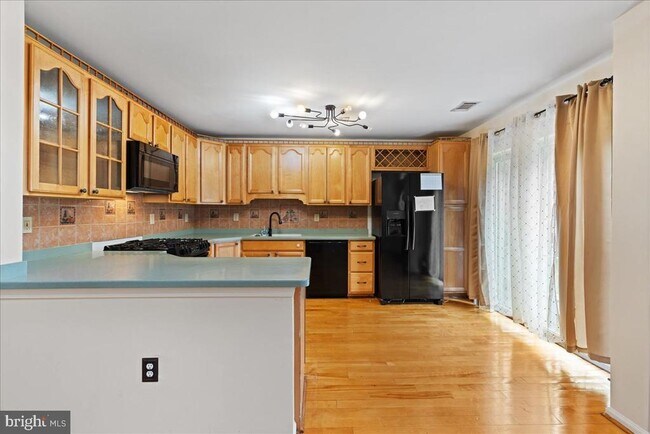 Building Photo - 95 Tattersall Dr