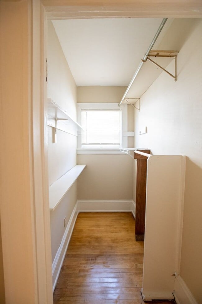 Building Photo - 2728 N Murray Ave