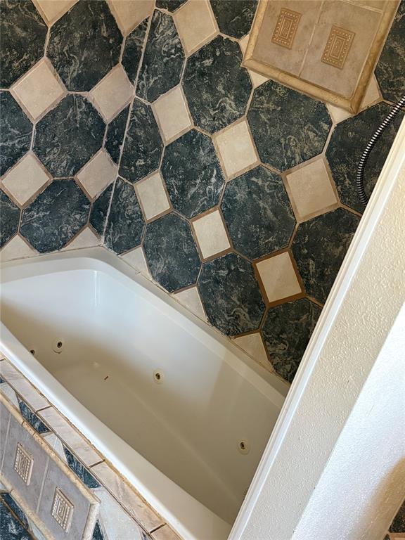 Building Photo - 1410 NW 25th St