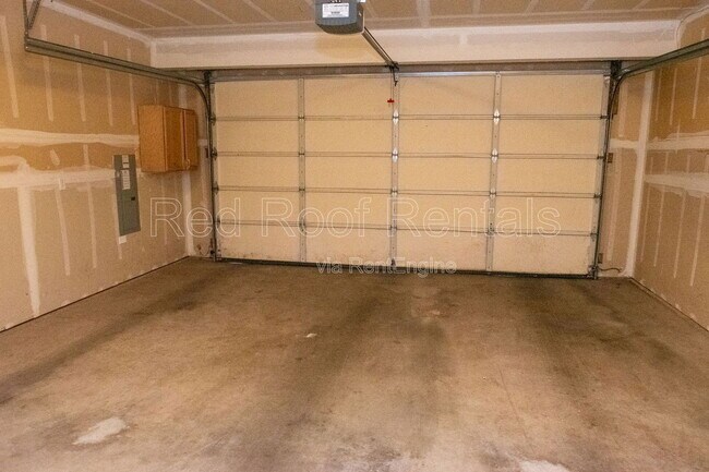 Building Photo - 4014 203rd St Ct E