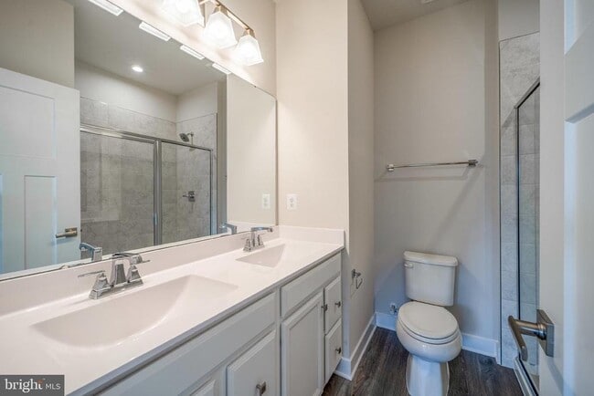 Building Photo - 14064 Sunrise Valley Dr