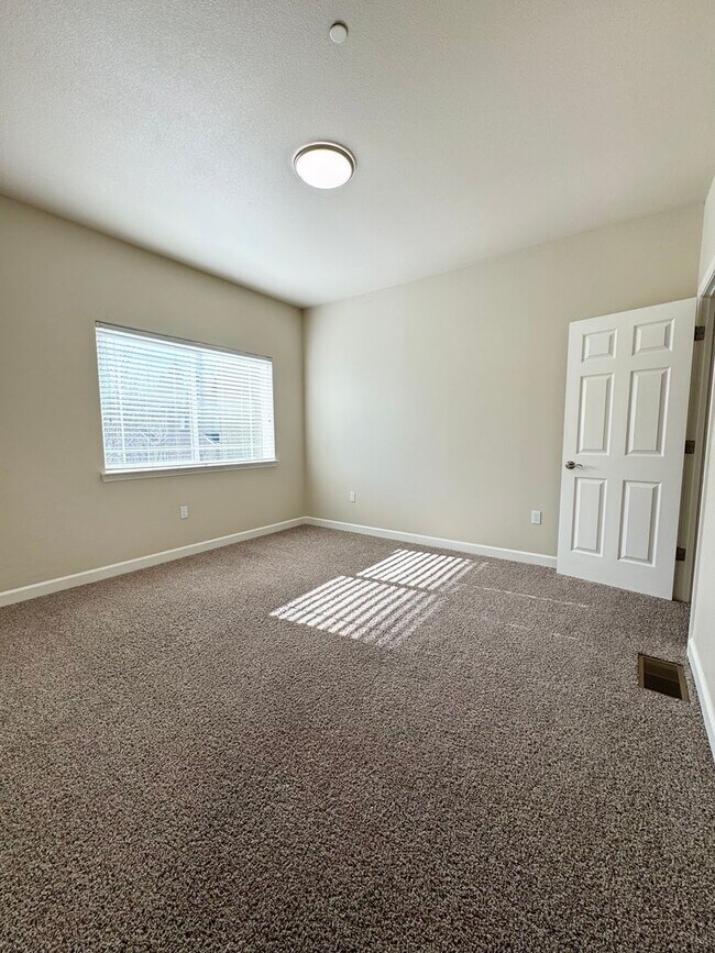 Building Photo - 1437 Wyla Walk