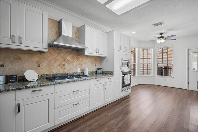 Building Photo - 23302 Knight Hollow Ct
