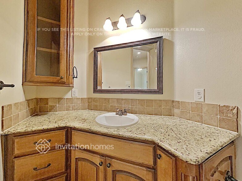Building Photo - 105 Prairie Dunes Dr