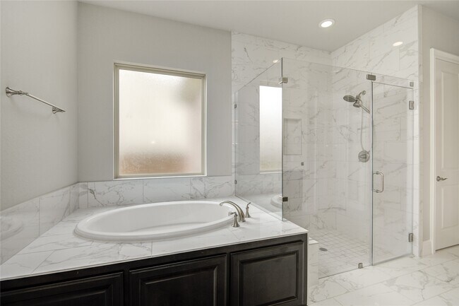 Building Photo - 26510 Crimson Bluff Ln