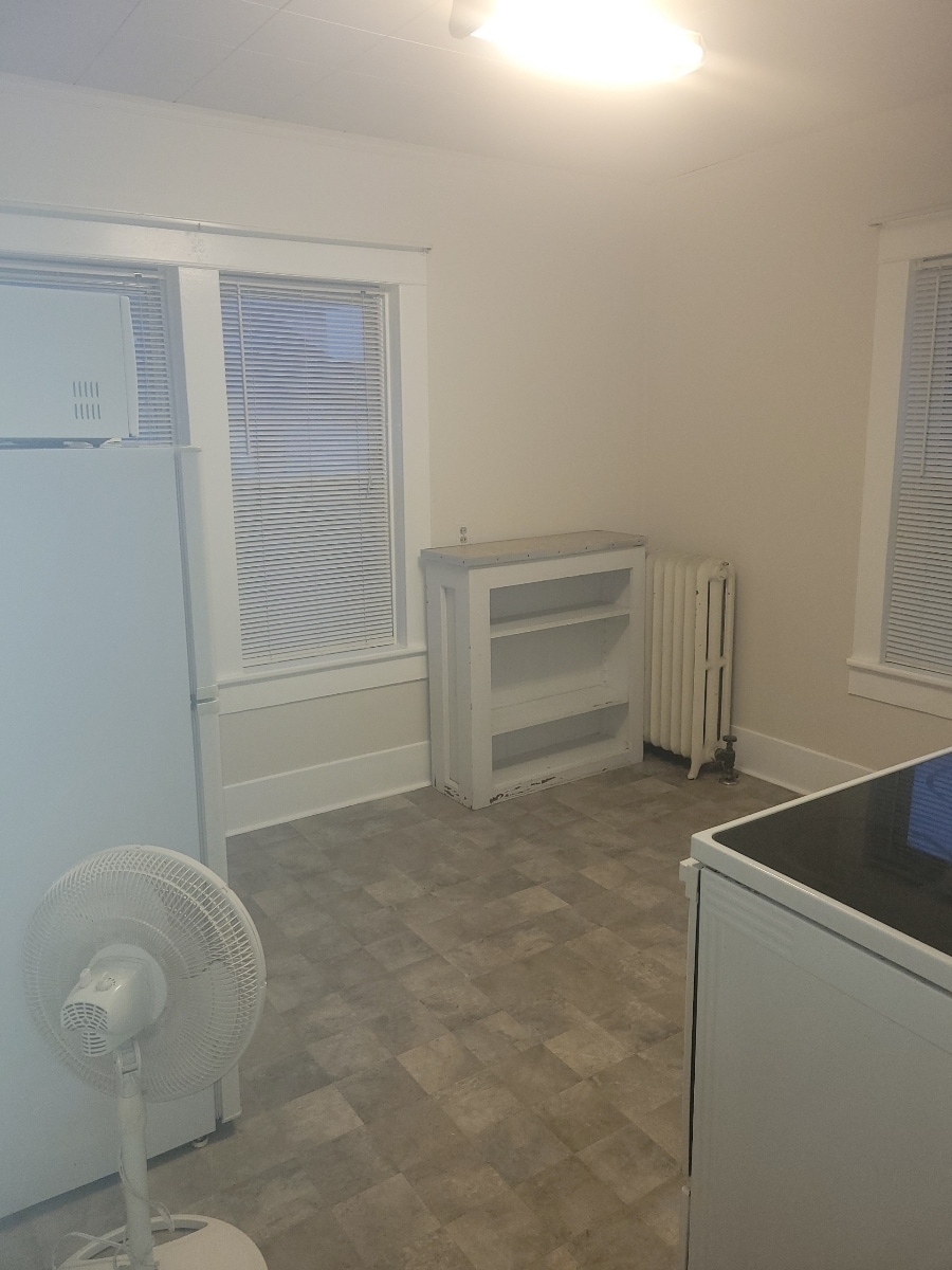 Building Photo - 504 S Franklin St