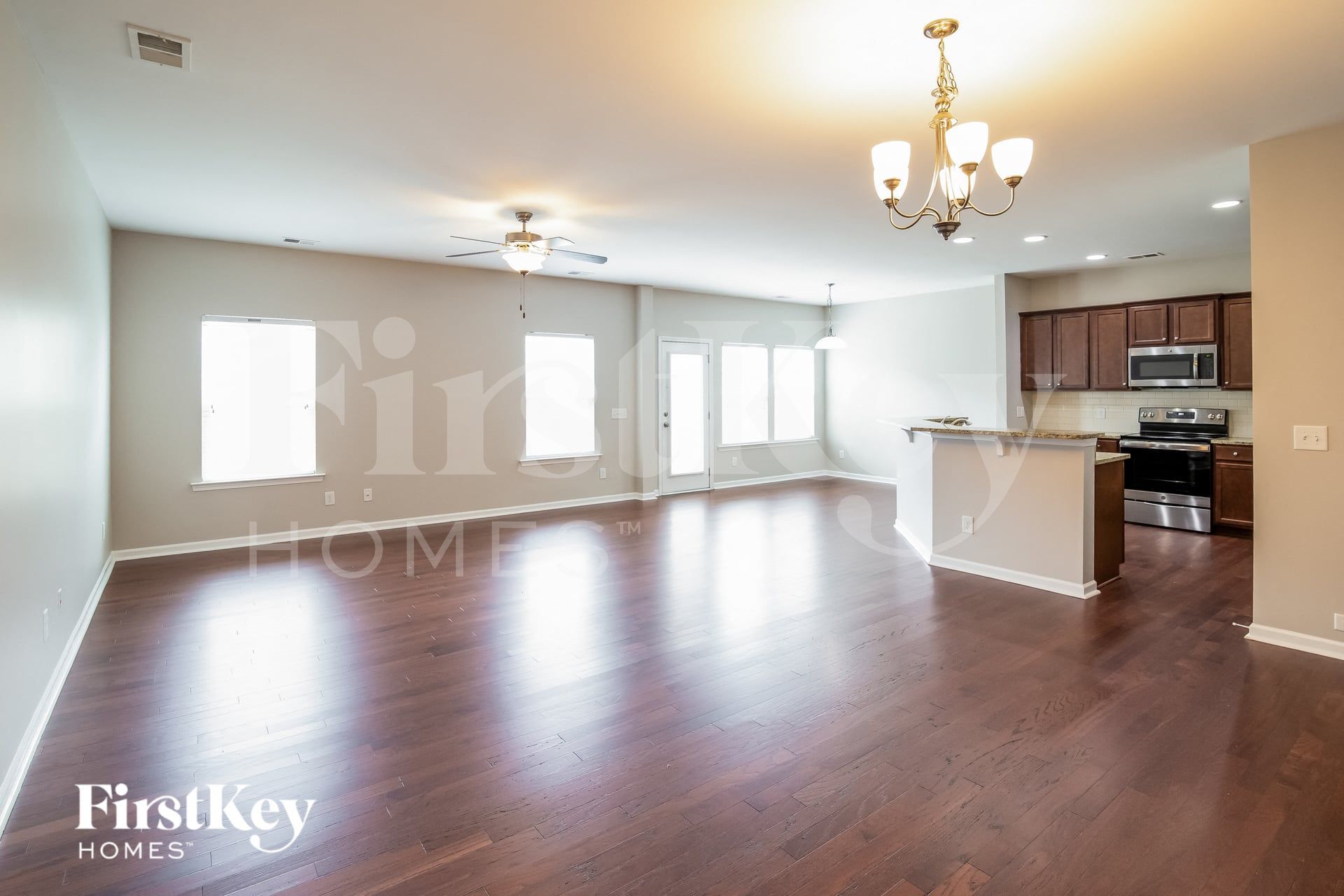 Building Photo - 165 Longford Dr