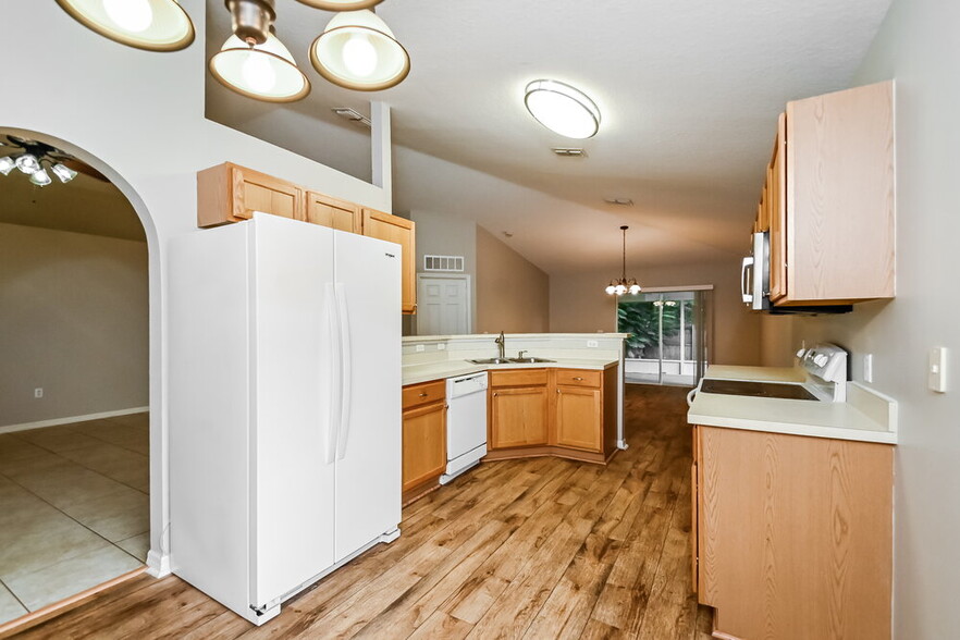 Building Photo - 1734 Eagle Pines Circle