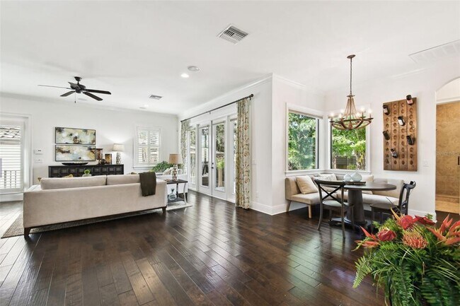 Building Photo - 134 Chesapeake Ave