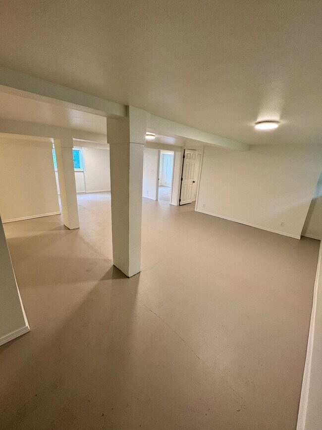 Building Photo - 18-1692 Volcano Rd. Mountain View, HI 96771